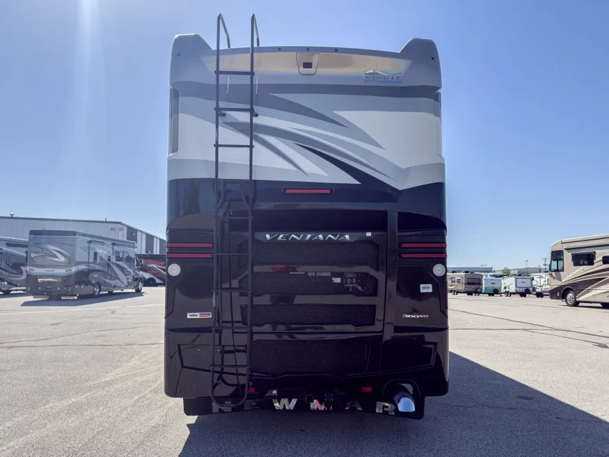 2021 Newmar Ventana 3412 | Photo 8 of 39