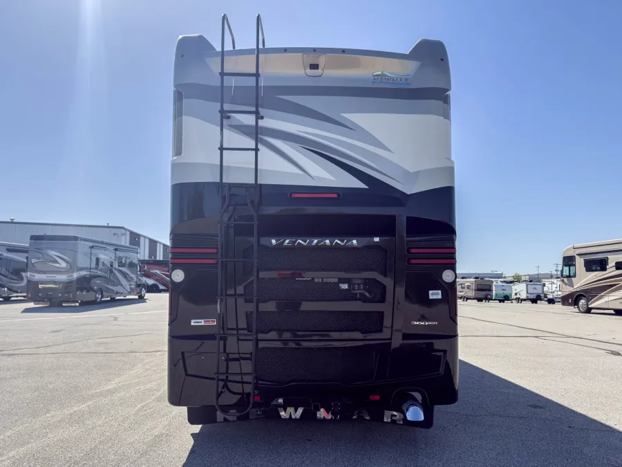 2021 Newmar Ventana 3412 | Photo 8 of 39