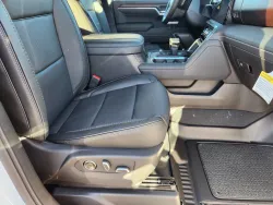 2026 GMC Sierra 1500 Denali | Thumbnail Photo 17 of 31