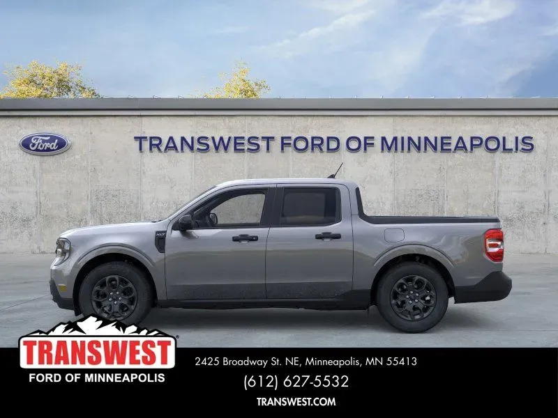 2026 Ford Maverick XLT | Photo 2 of 24