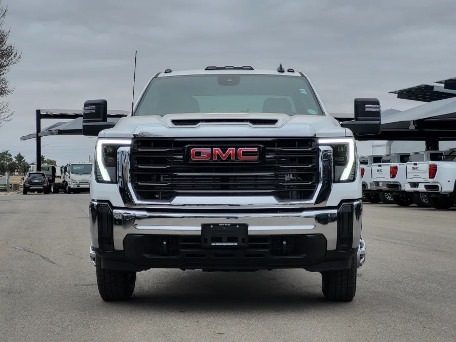 2026 GMC Sierra 3500HD CC Pro | Photo 1 of 21