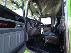 2022 Peterbilt 389 | Thumbnail Photo 29 of 40