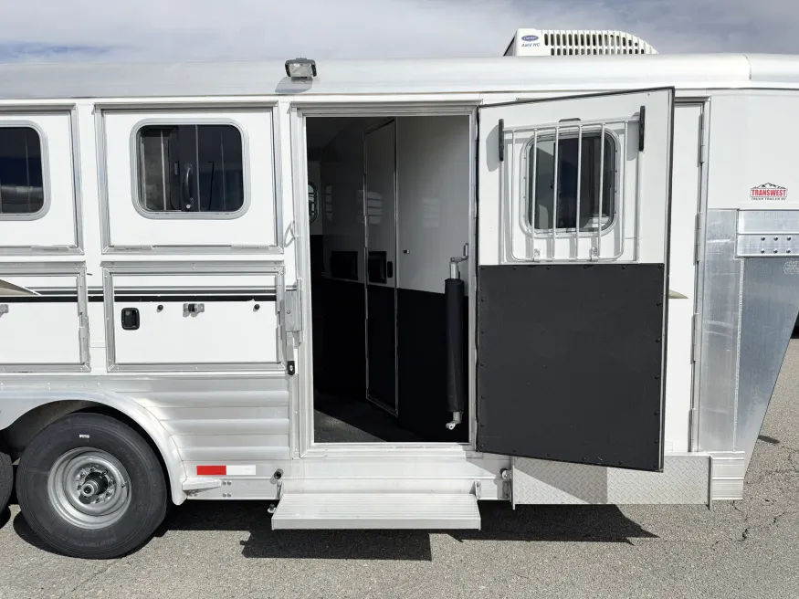 2010 4 Star 3HGN | Photo 8 of 17