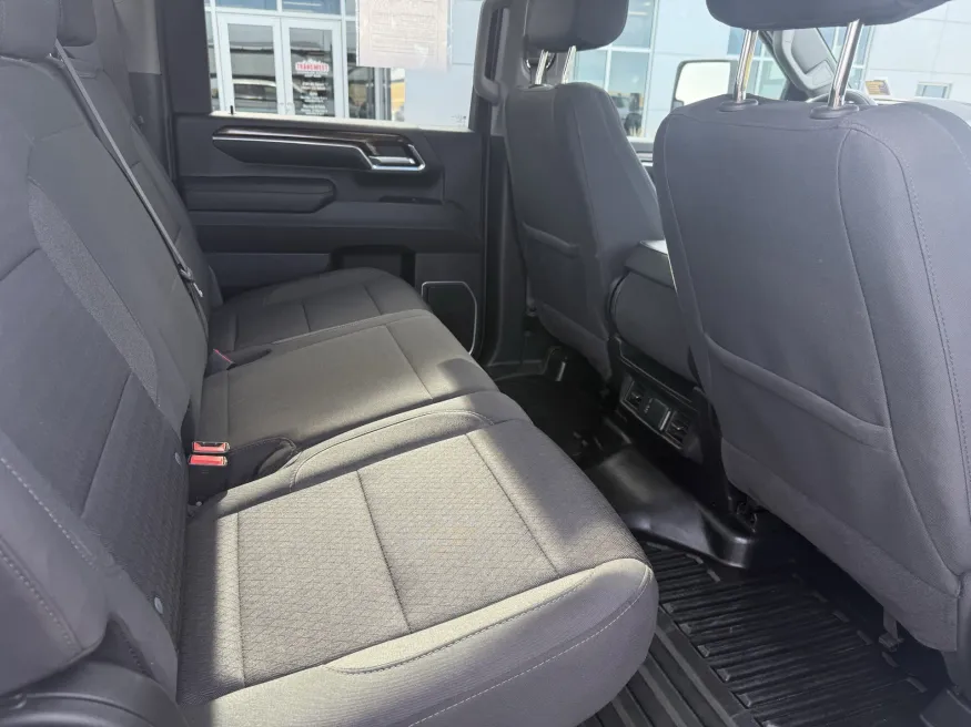 2024 GMC Sierra 3500HD SLE | Photo 8 of 19