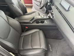 2025 Genesis GV70 2.5T | Thumbnail Photo 10 of 19