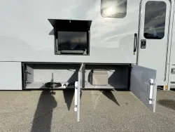 2026 Renegade Verona 40VBH | Thumbnail Photo 25 of 30