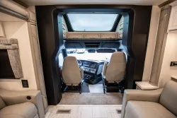 2026 Newmar Supreme Aire 4505 | Thumbnail Photo 11 of 27