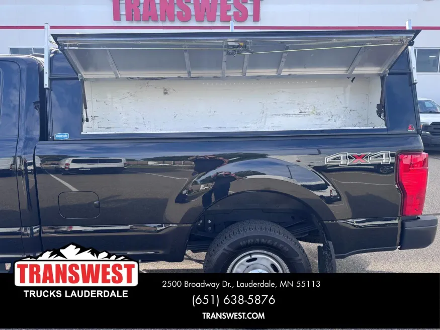 2022 Ford Super Duty F-350 XL | Photo 15 of 22