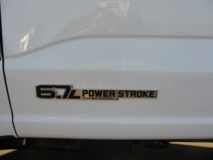 2026 Ford F-550 | Photo 7 of 31