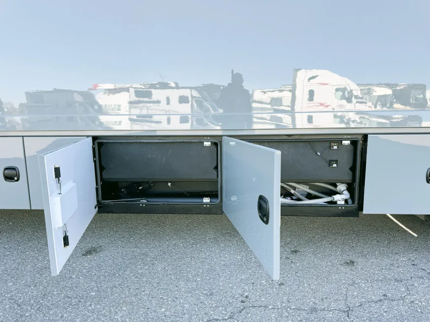 2026 Renegade Valencia 36SB | Photo 25 of 25