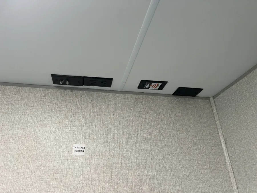 2021 KZ Connect SE 221RBSE | Photo 22 of 24