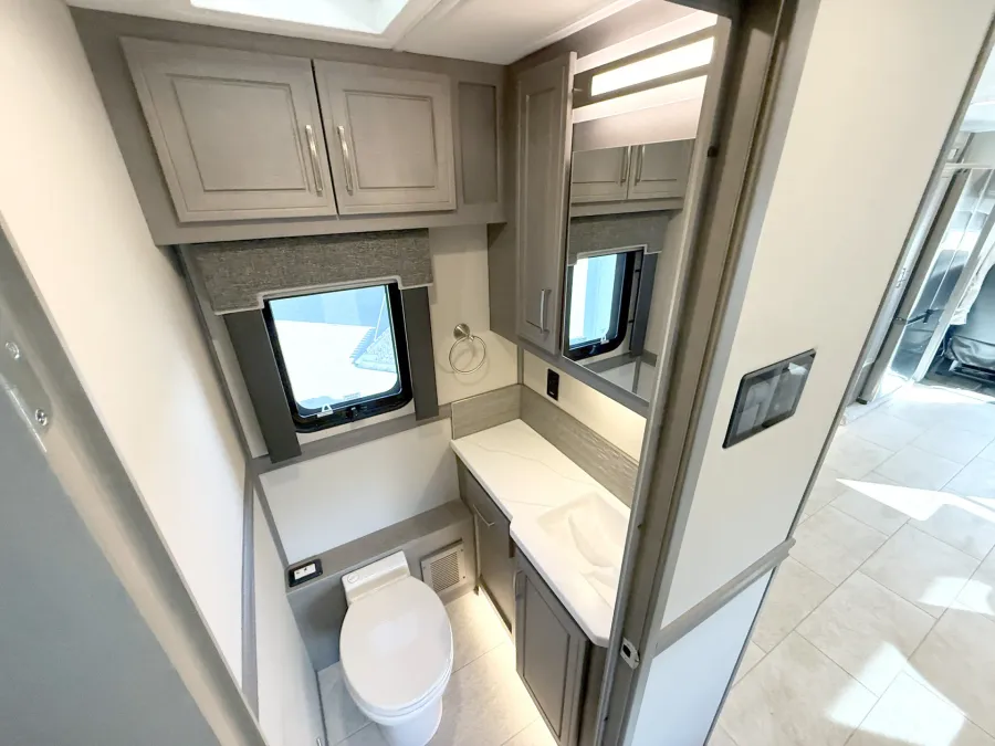 2026 Renegade Explorer 40ERB | Photo 12 of 29