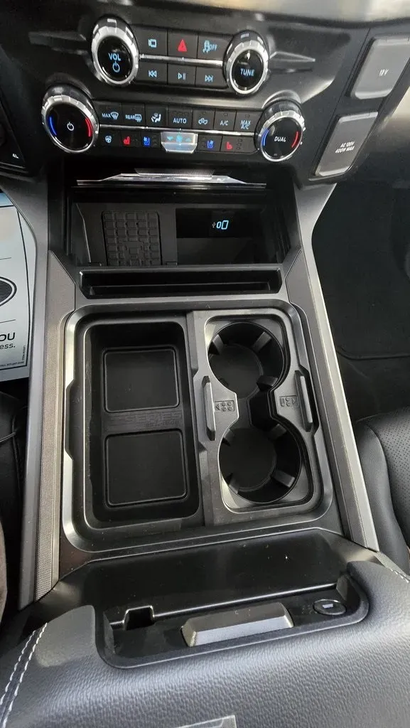 2026 Ford Super Duty F-250 | Photo 31 of 38