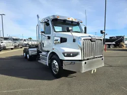 2023 Western Star 47X | Thumbnail Photo 3 of 18