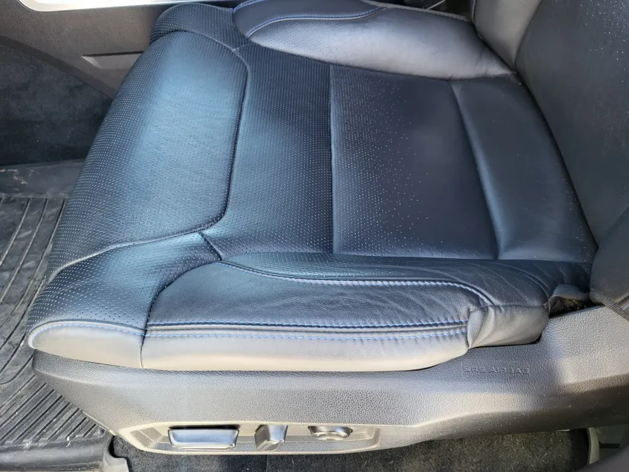 2024 Toyota Tundra 4WD Platinum | Photo 18 of 24