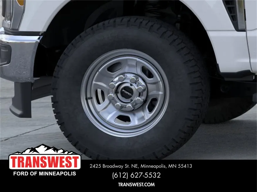 2026 Ford Super Duty F-350 | Photo 19 of 22