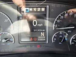 2023 Freightliner Cascadia | Thumbnail Photo 18 of 20