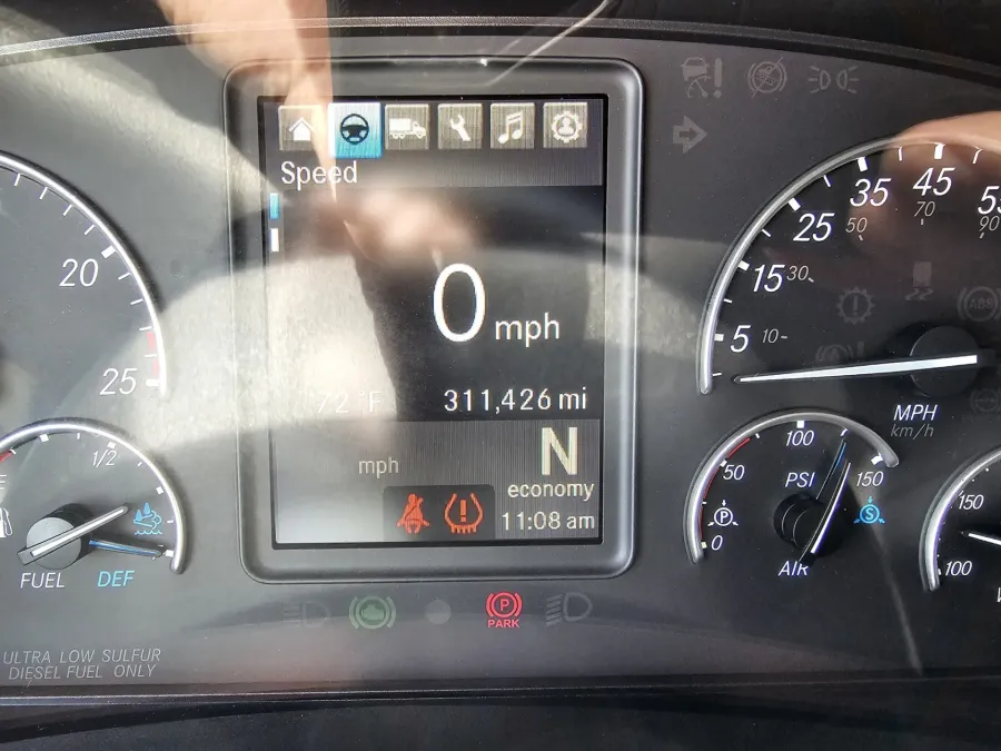 2023 Freightliner Cascadia | Photo 18 of 20