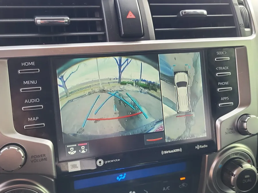 2022 Toyota 4Runner Limited | Photo 17 of 24