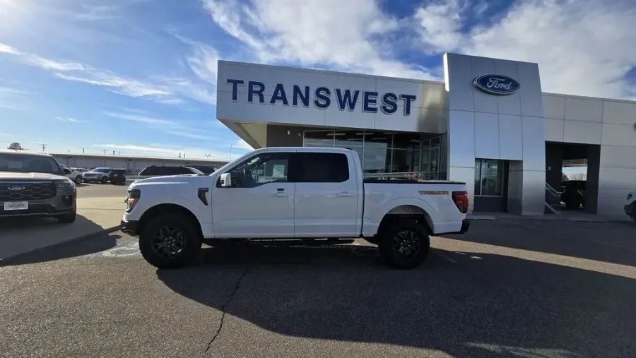 2025 Ford F-150 | Photo 1 of 34