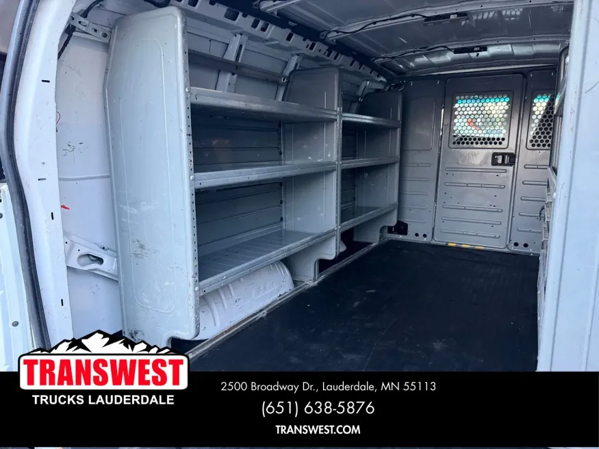 2017 Chevrolet Express 3500 Work Van | Photo 15 of 21