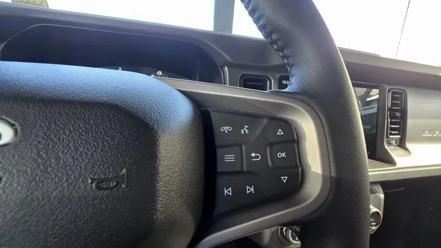 2025 Ford Bronco | Photo 14 of 28