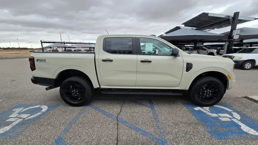 2025 Ford Ranger | Photo 4 of 21