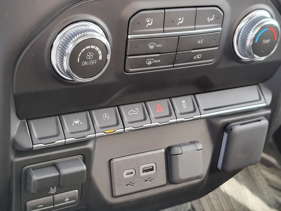 2026 GMC Sierra 1500 Pro | Photo 15 of 20