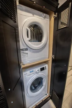 2026 Newmar Dutch Star 4081 | Thumbnail Photo 21 of 42