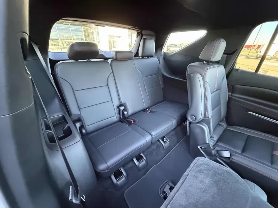 2024 Chevrolet Traverse | Photo 26 of 28