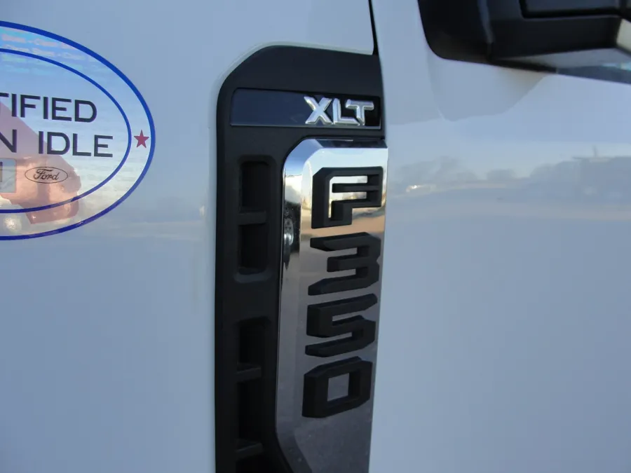 2026 Ford F-350 | Photo 6 of 16