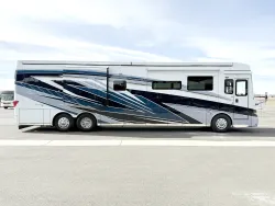 2026 Newmar Essex 4569 | Thumbnail Photo 3 of 5