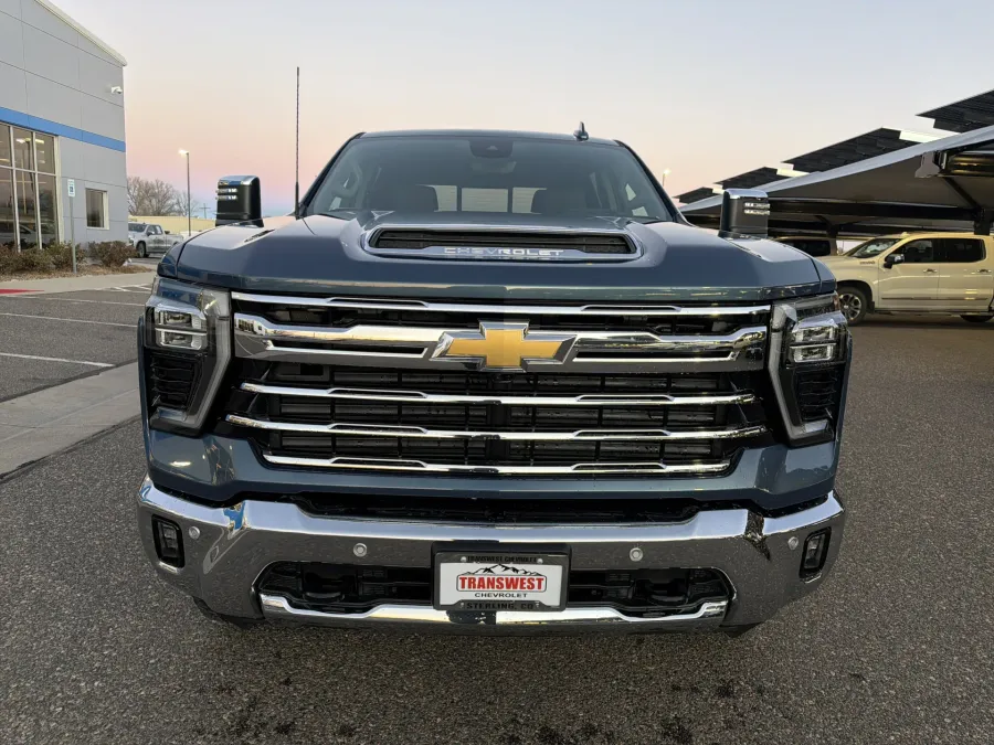 2026 Chevrolet Silverado 2500HD LTZ | Photo 7 of 20