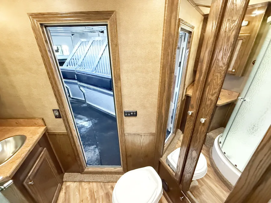 2015 Sooner 5HLQ | Photo 10 of 23