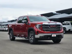 2026 GMC Sierra 1500 SLT | Thumbnail Photo 2 of 26