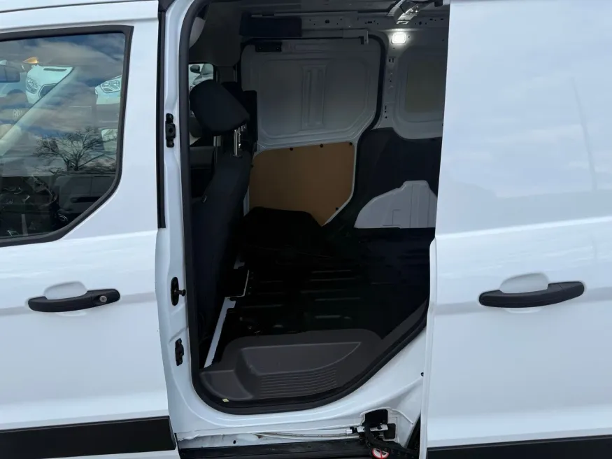 2023 Ford Transit Connect XL | Photo 9 of 20