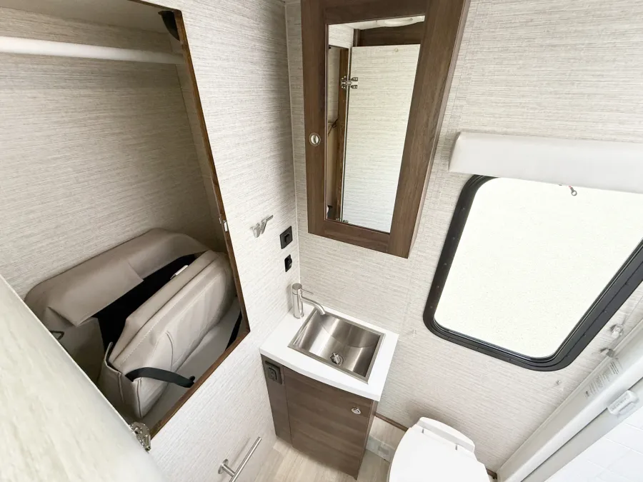 2024 Winnebago View 24D | Photo 16 of 24