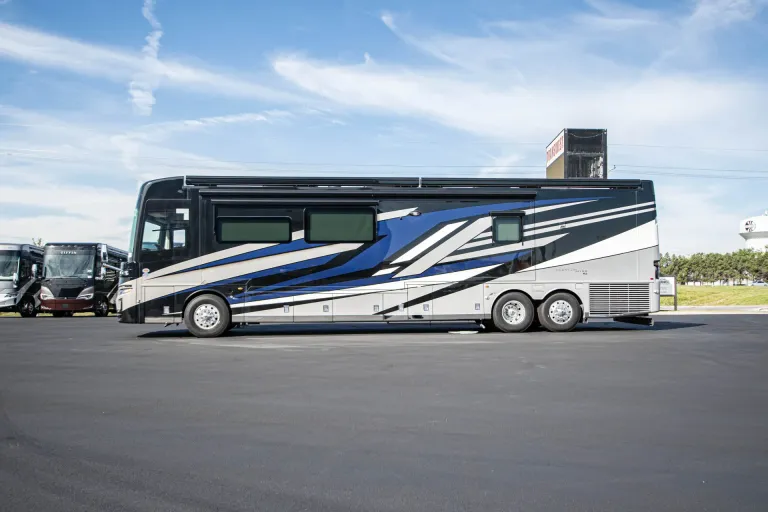 2026 Newmar Mountain Aire 4551