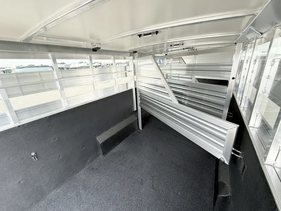 2026 Cimarron Lonestar | Photo 11 of 18