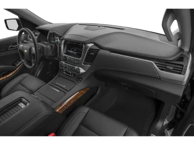 2015 Chevrolet Suburban | Photo 12 of 14