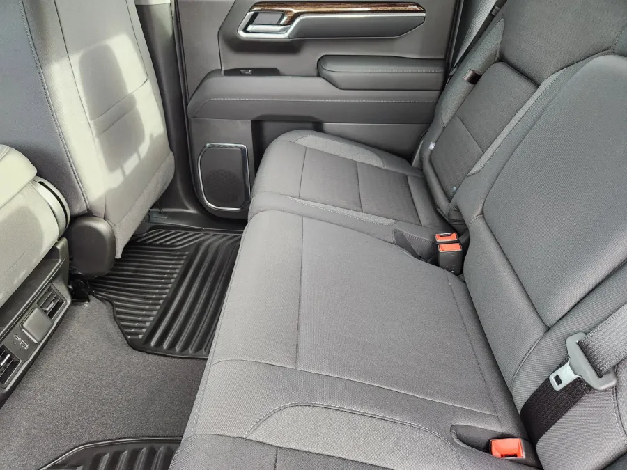 2026 GMC Sierra 1500 Elevation | Photo 18 of 22