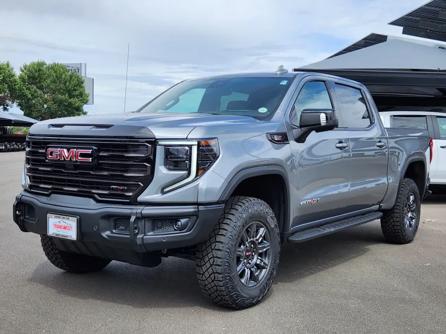 2026 GMC Sierra 1500 AT4X | Photo 3 of 30