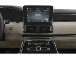 2019 Lincoln Navigator | Thumbnail Photo 6 of 14