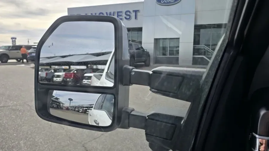 2026 Ford Super Duty F-250 | Photo 19 of 40