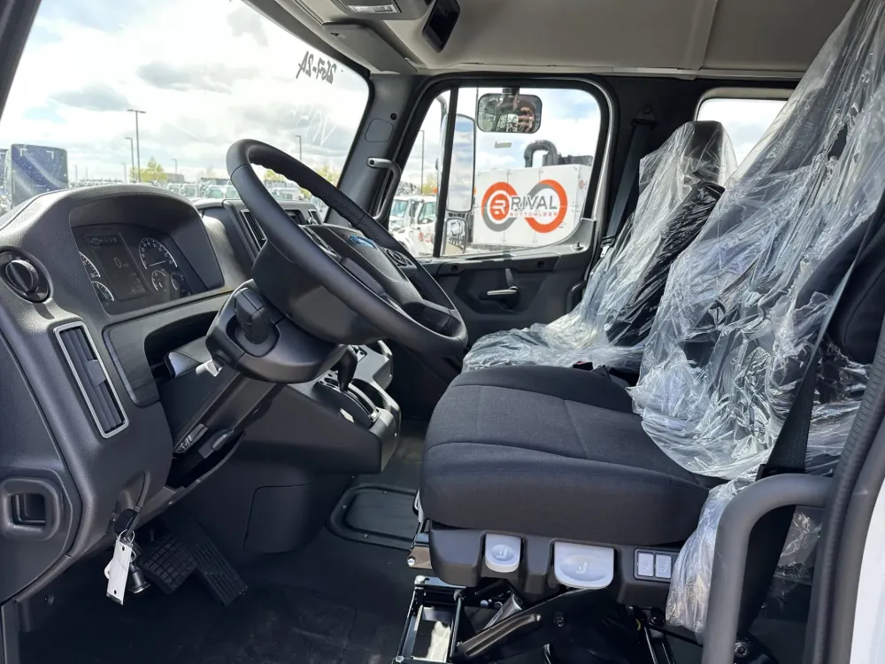 2025 Freightliner M2 106