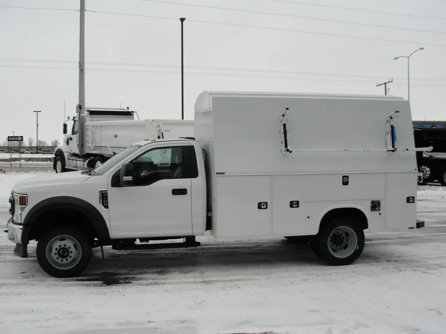 2020 Ford F-450 | Photo 3 of 14