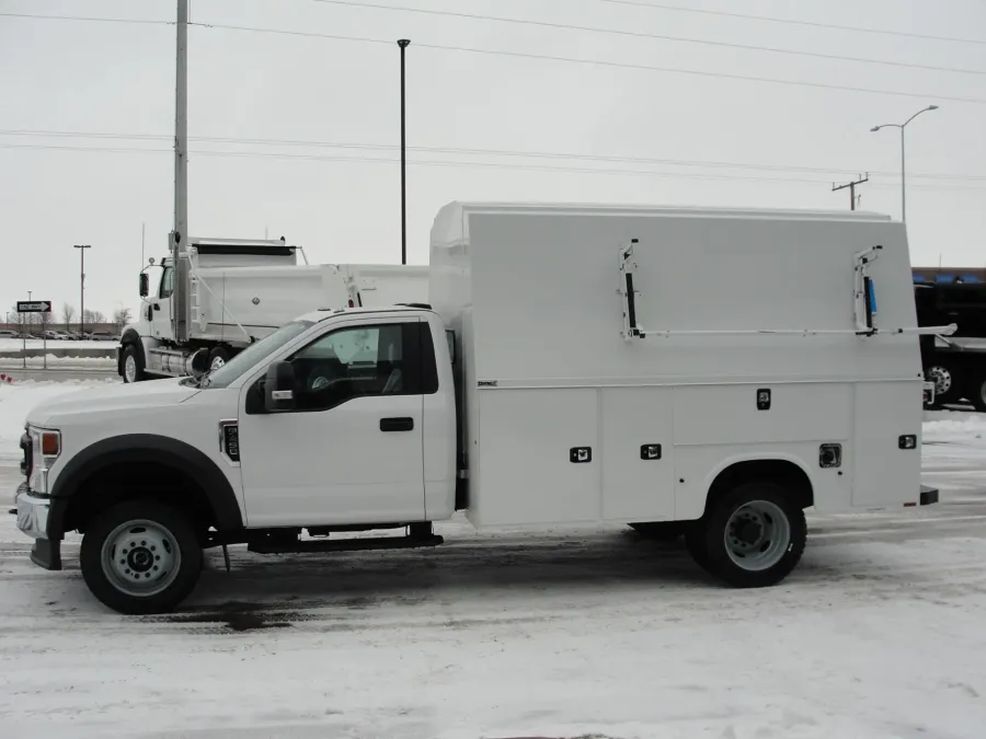 2020 Ford F-450 | Photo 3 of 14