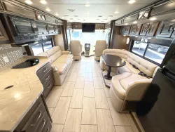 2017 Tiffin Allegro Breeze 32BR | Thumbnail Photo 4 of 27