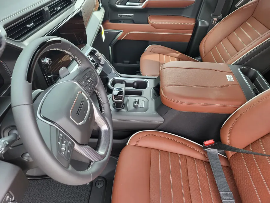 2026 GMC Sierra 1500 Denali Ultimate | Photo 11 of 26