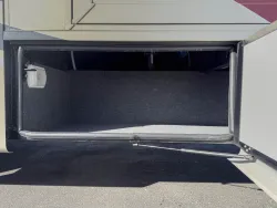 2023 Newmar Bay Star 3408 | Thumbnail Photo 28 of 38